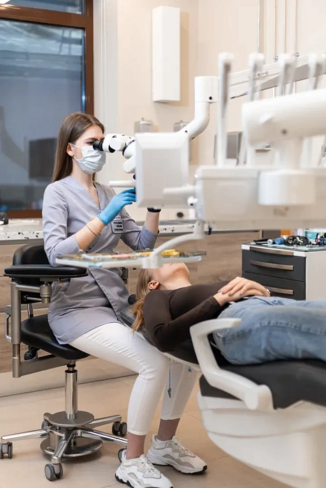 ZOOM 4 Teeth Whitening procedure in Moscow